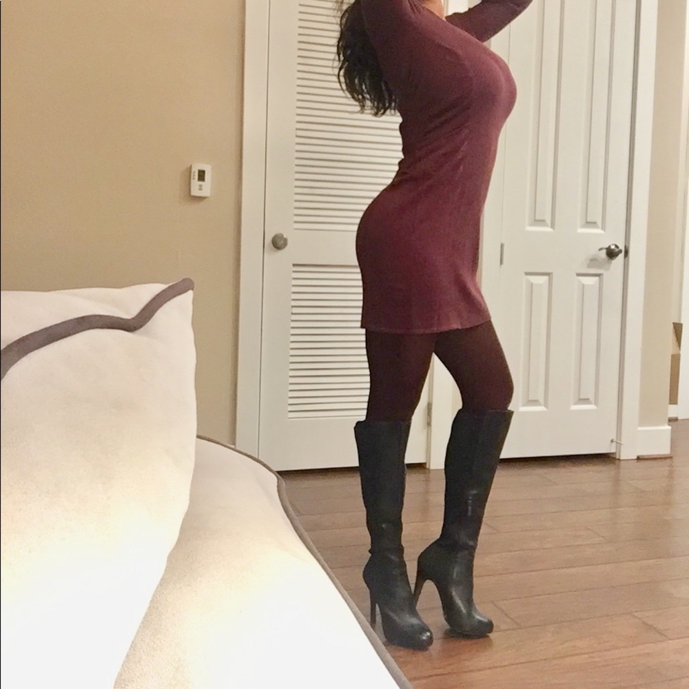 Jessica Simpson Black Leather boot